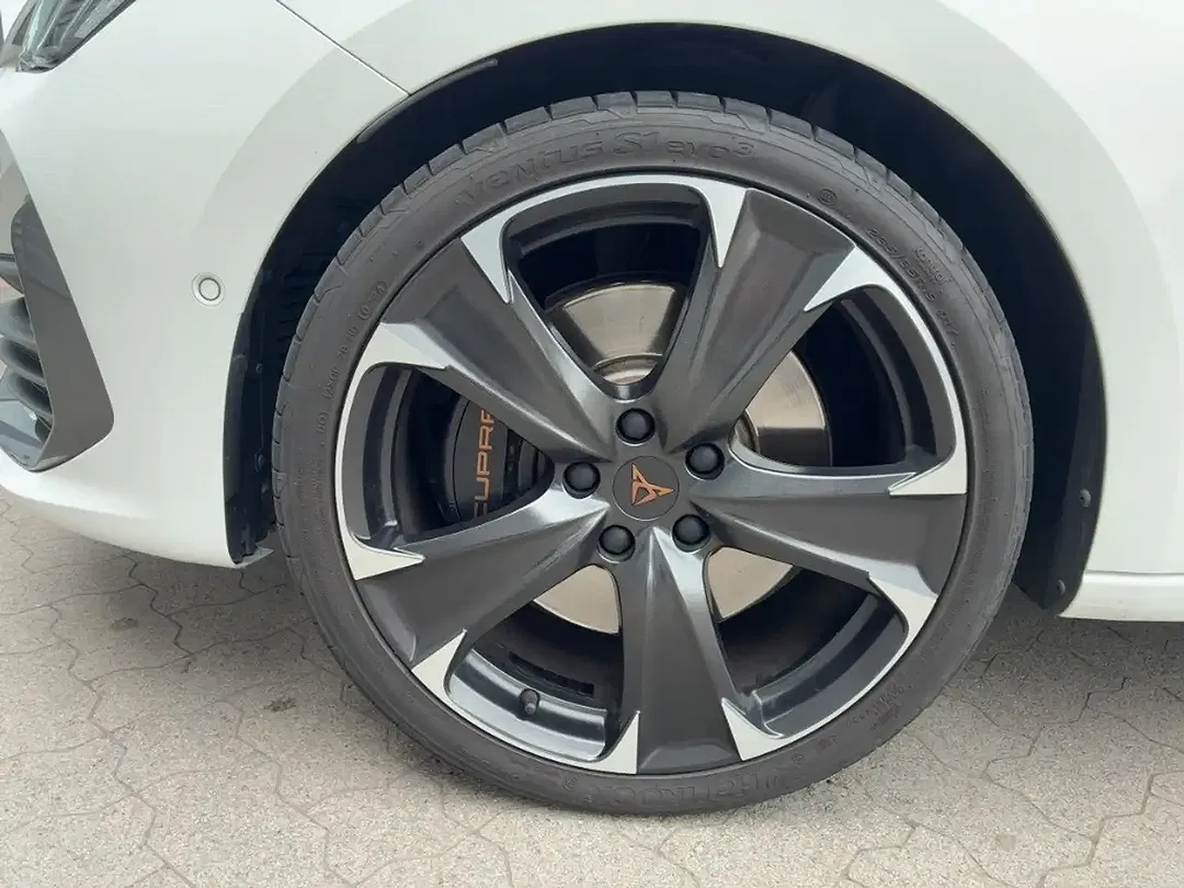 CUPRA Leon - Thumbnail 14