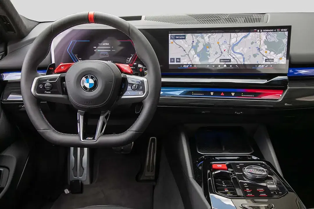 BMW M5 - Thumbnail 12