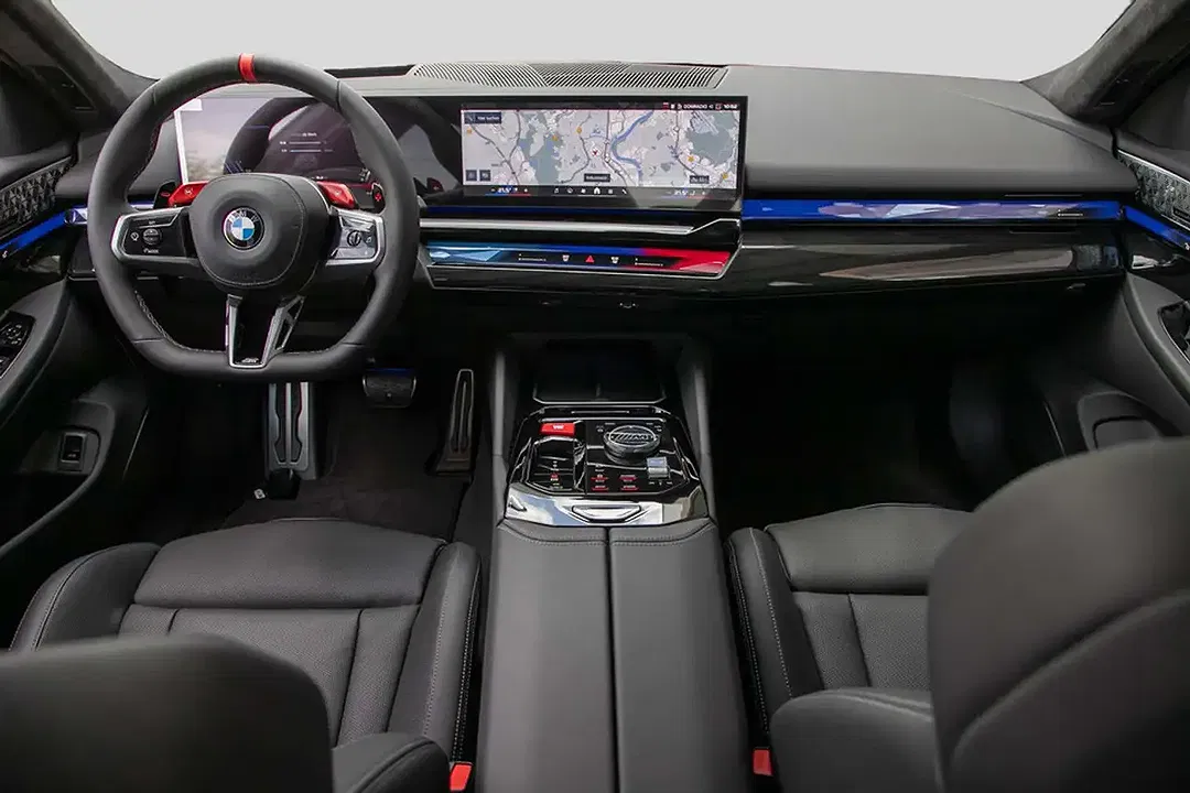 BMW M5 - Thumbnail 3