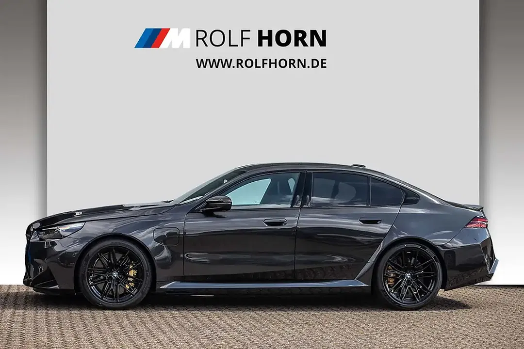 BMW M5 - Thumbnail 5