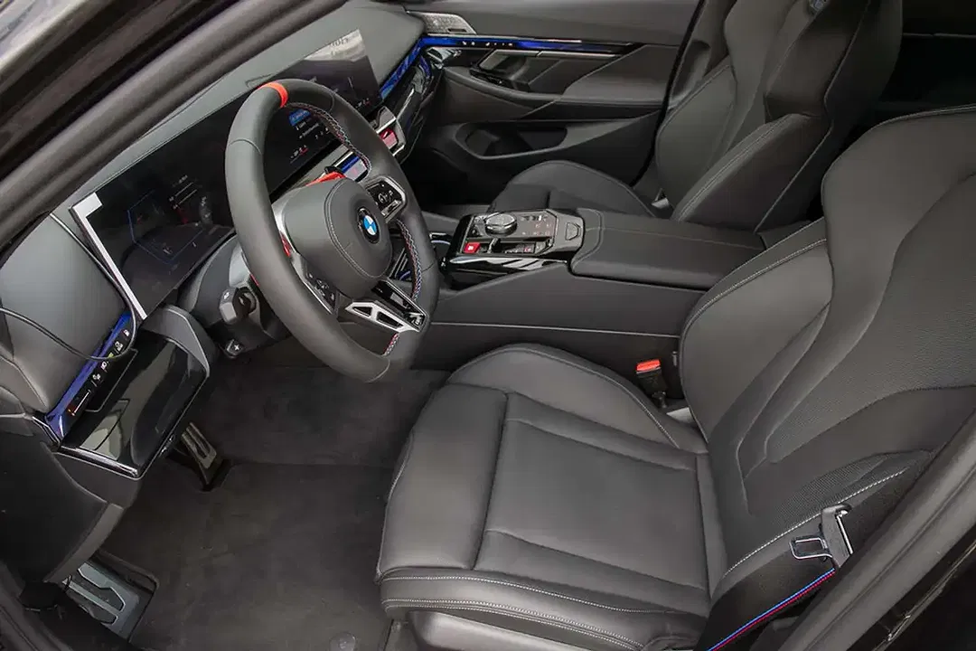 BMW M5 - Thumbnail 7