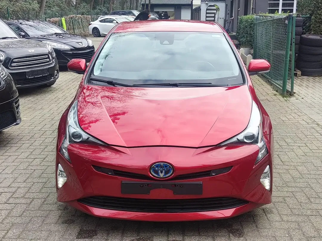 Toyota Prius - Thumbnail 2