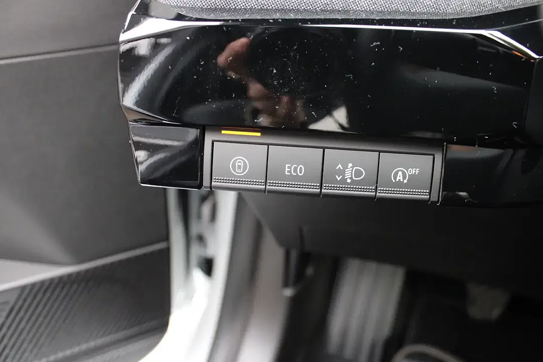Renault Clio - Thumbnail 15