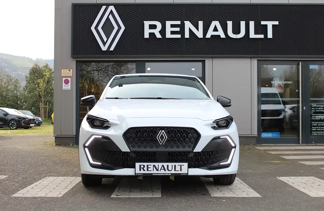 Renault Clio - Thumbnail 2