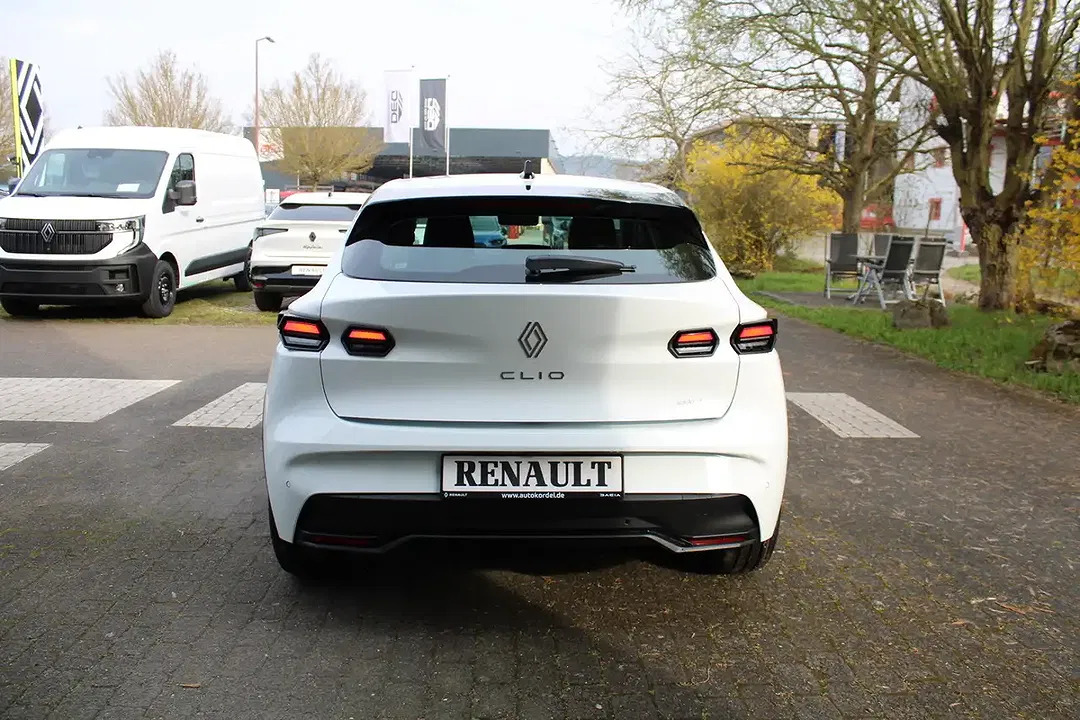 Renault Clio - Thumbnail 7