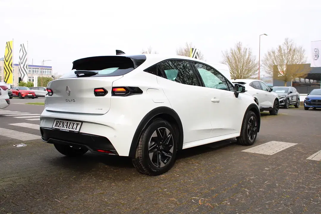Renault Clio - Thumbnail 8