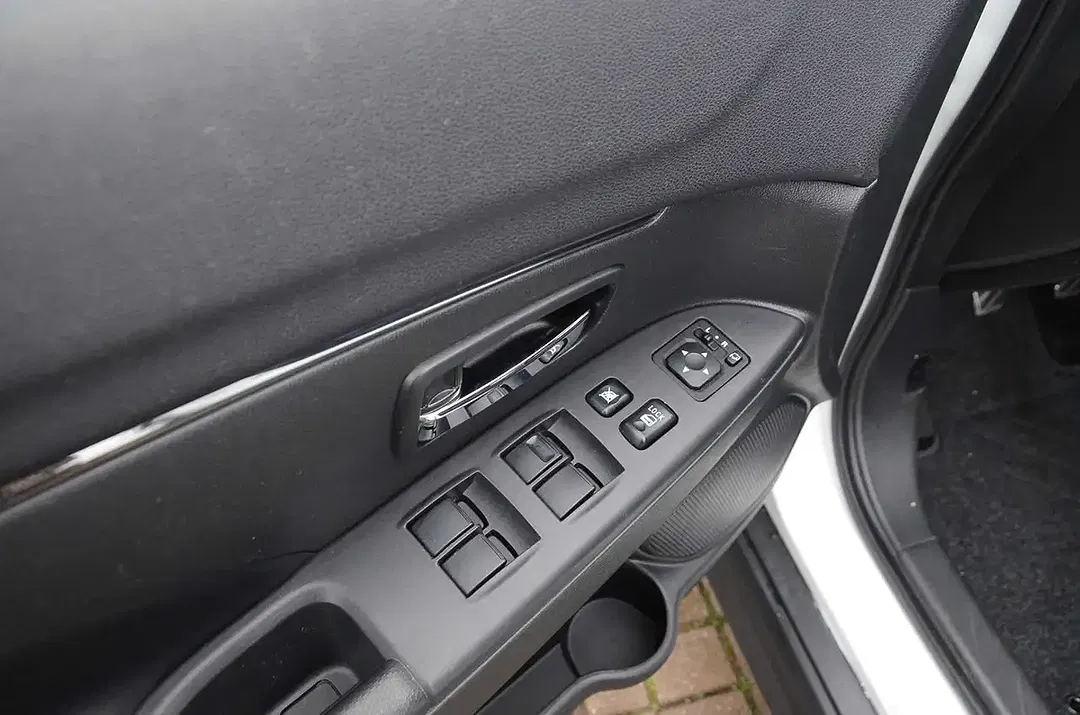 Mitsubishi ASX - Thumbnail 10