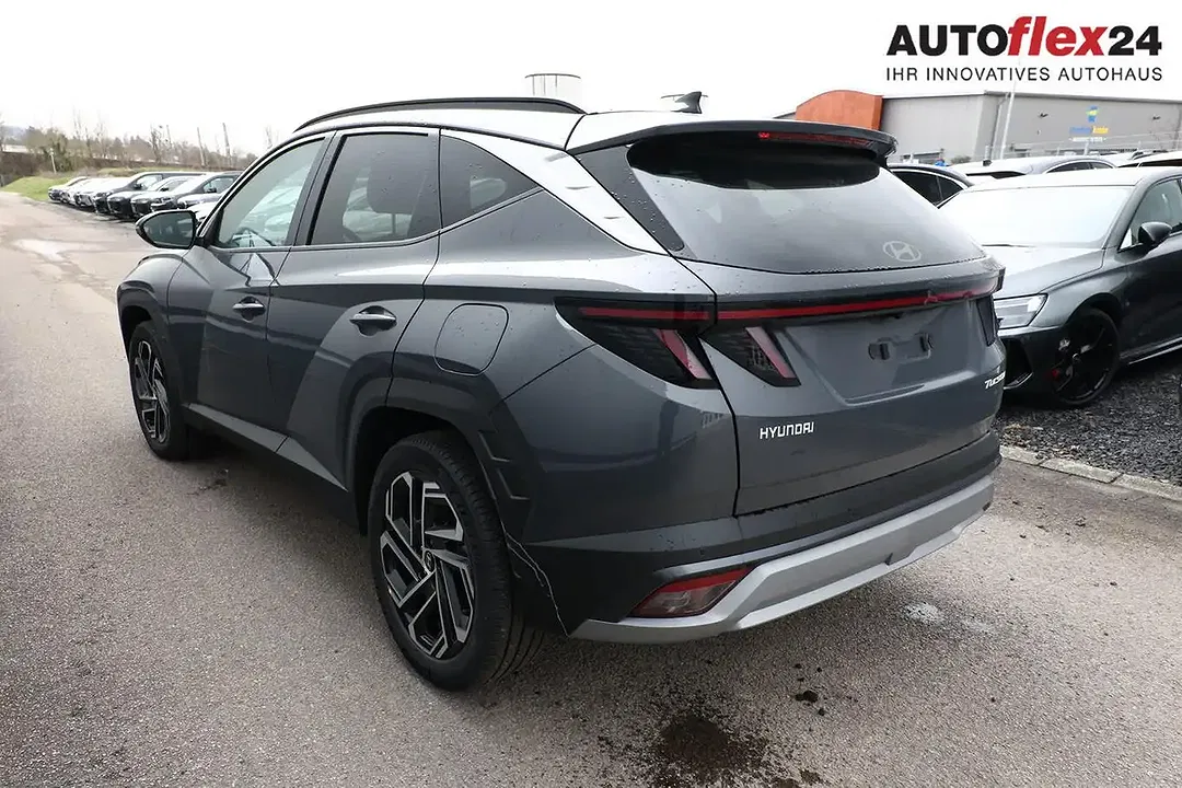 Hyundai TUCSON - Thumbnail 3