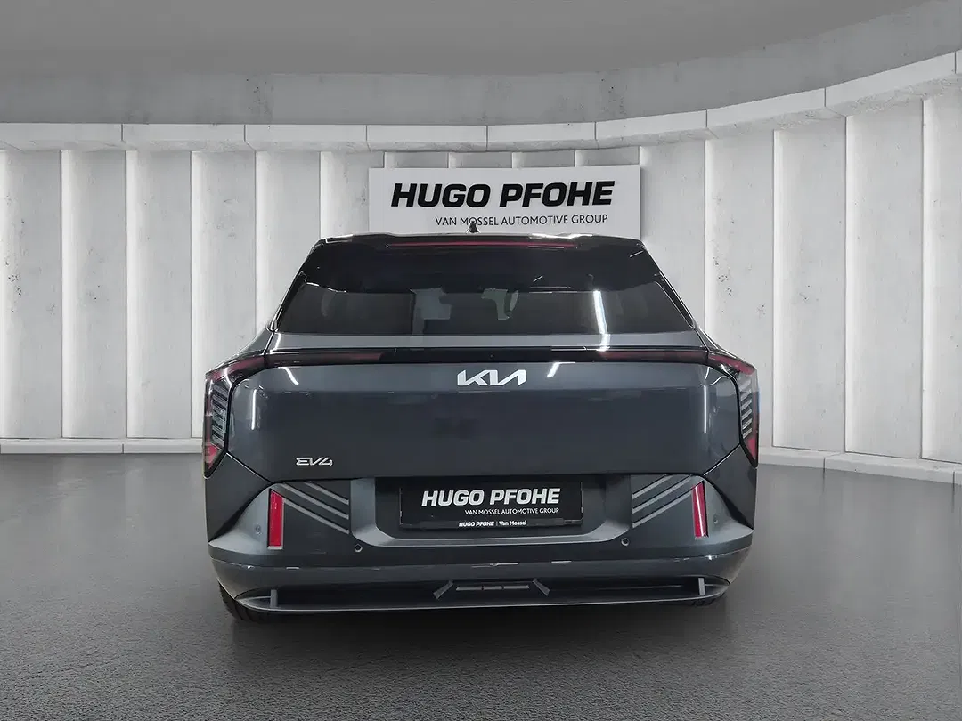Kia EV4 - Thumbnail 4
