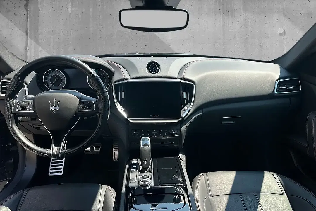 Maserati Ghibli - Thumbnail 14
