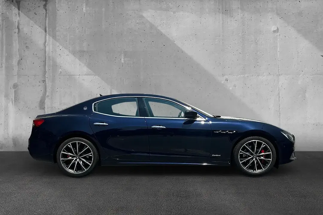 Maserati Ghibli - Thumbnail 6