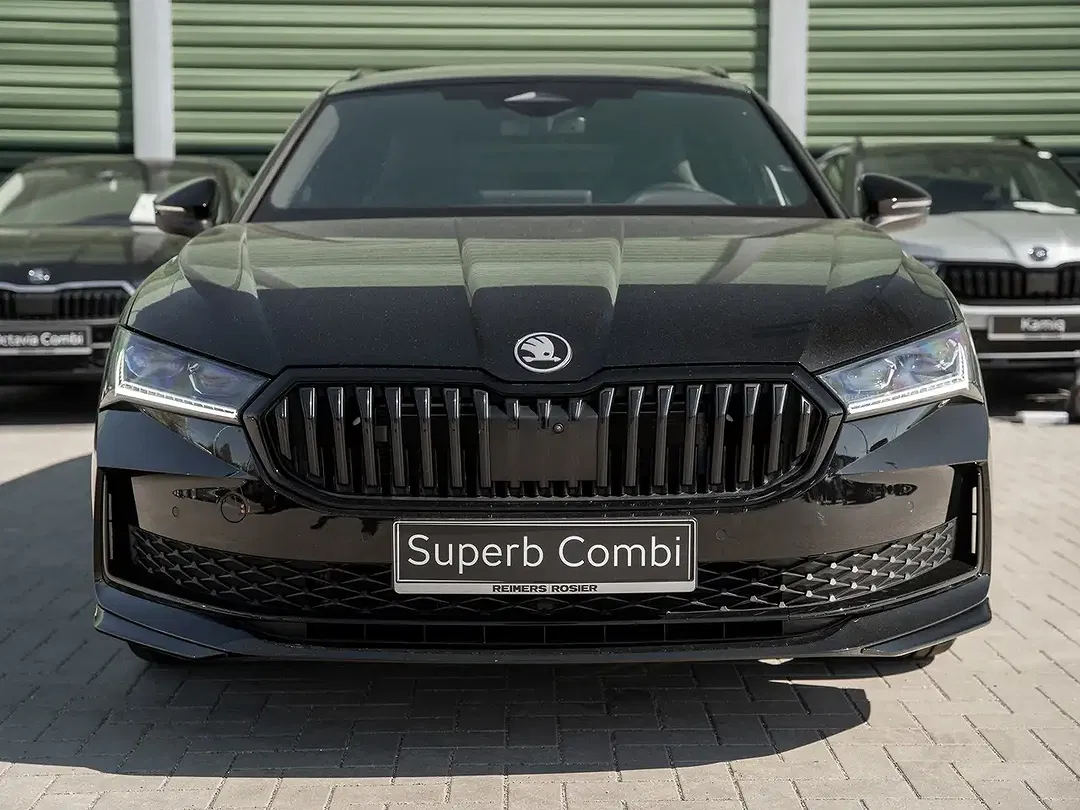 Skoda Superb - Thumbnail 2