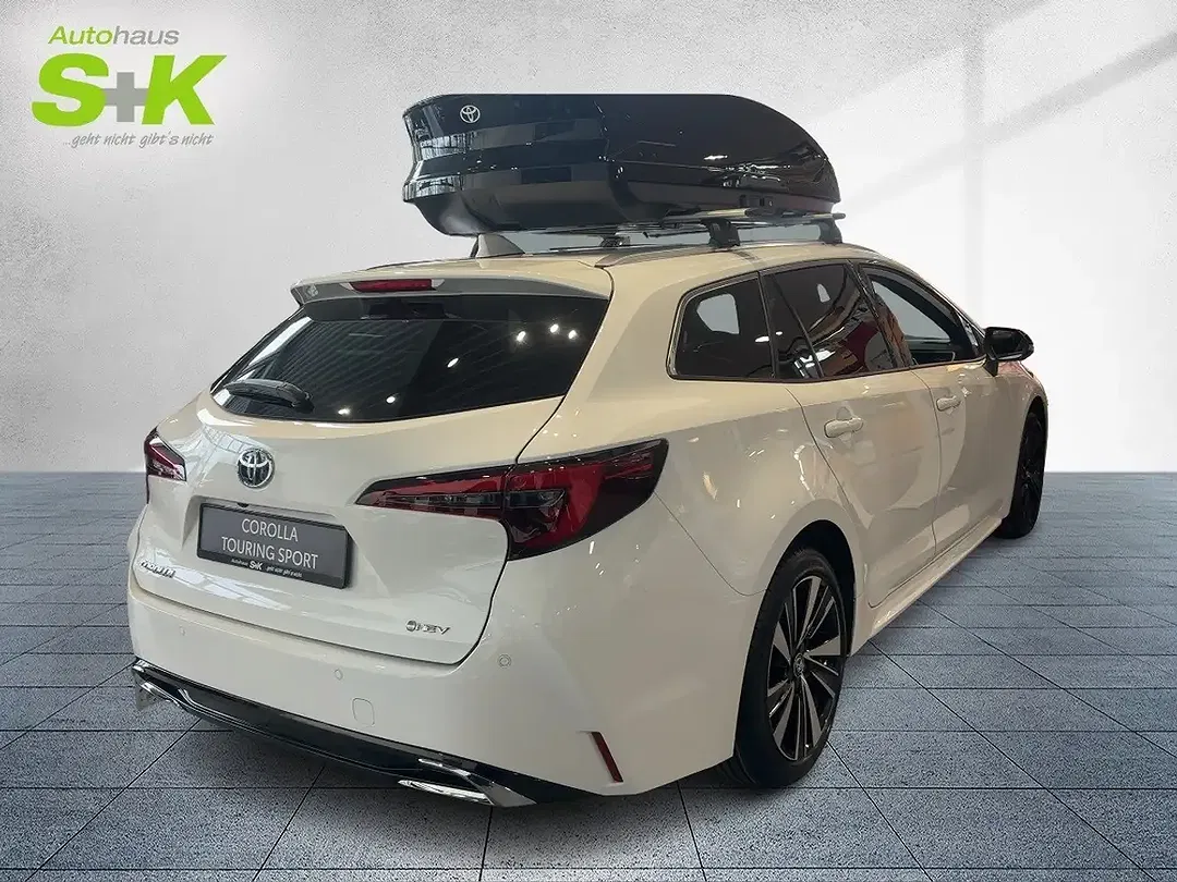 Toyota Corolla - Thumbnail 4