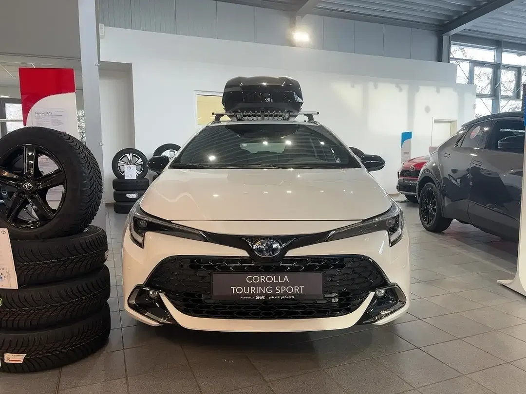 Toyota Corolla - Thumbnail 6