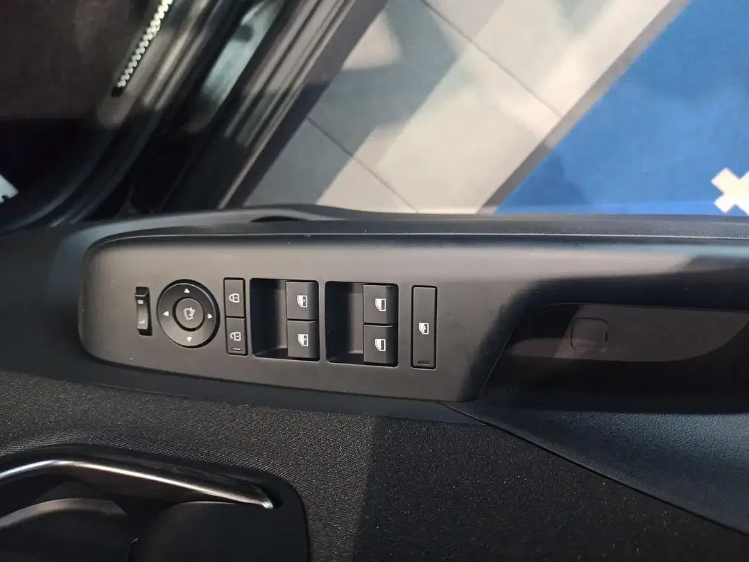 Hyundai KONA - Thumbnail 15