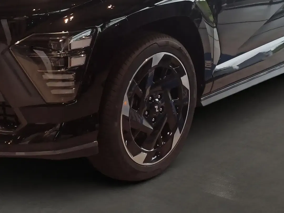 Hyundai KONA - Thumbnail 6