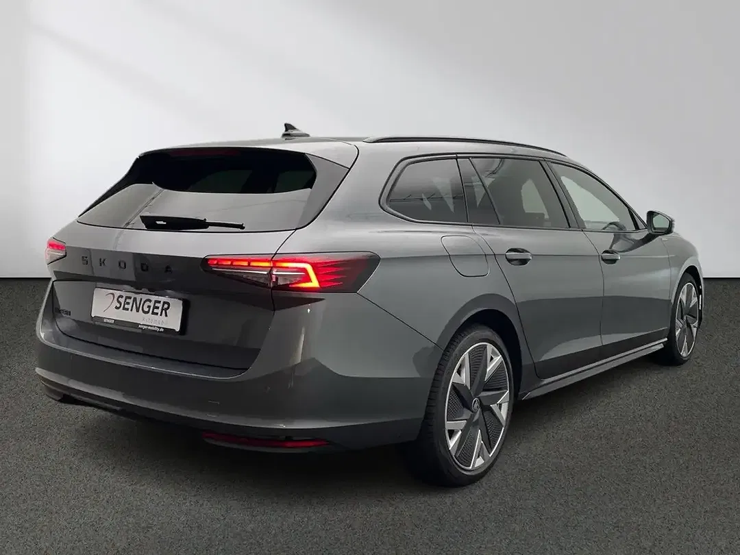 Skoda Superb - Thumbnail 2