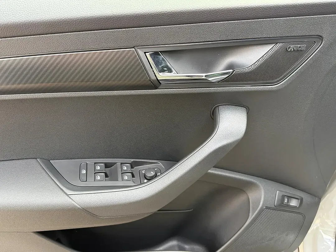 Skoda Karoq - Thumbnail 12