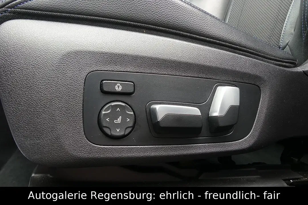 BMW X4 - Thumbnail 27