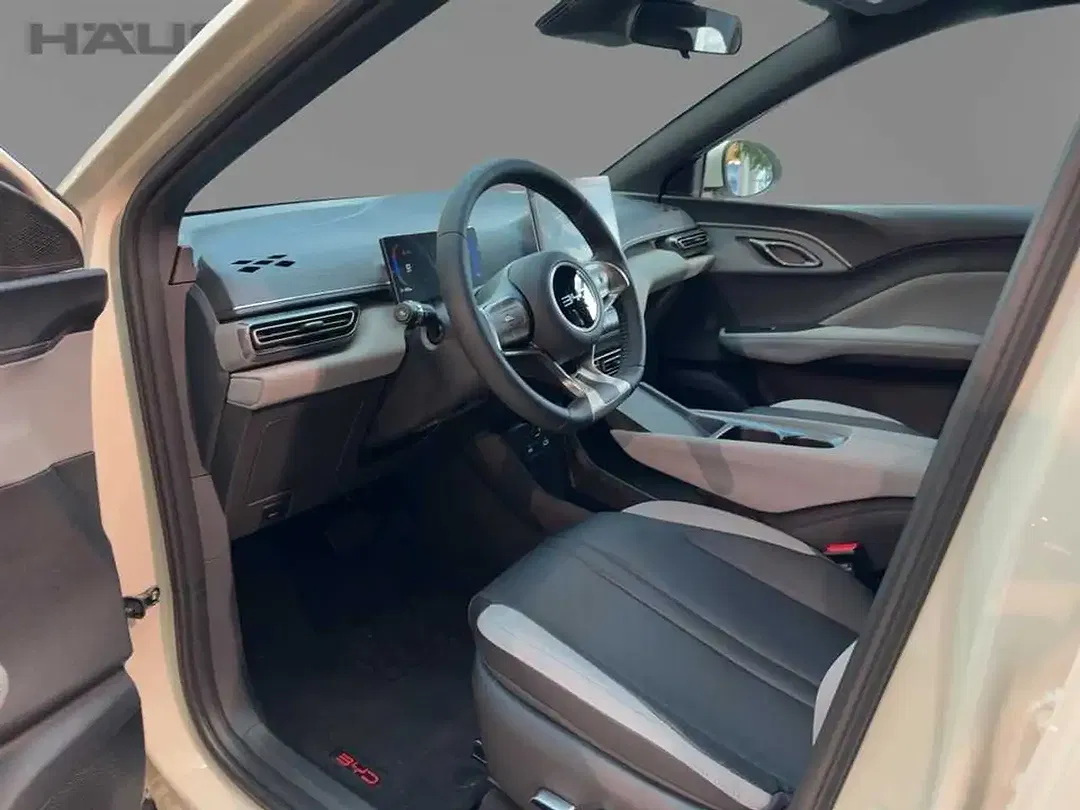 BYD Dolphin - Thumbnail 6