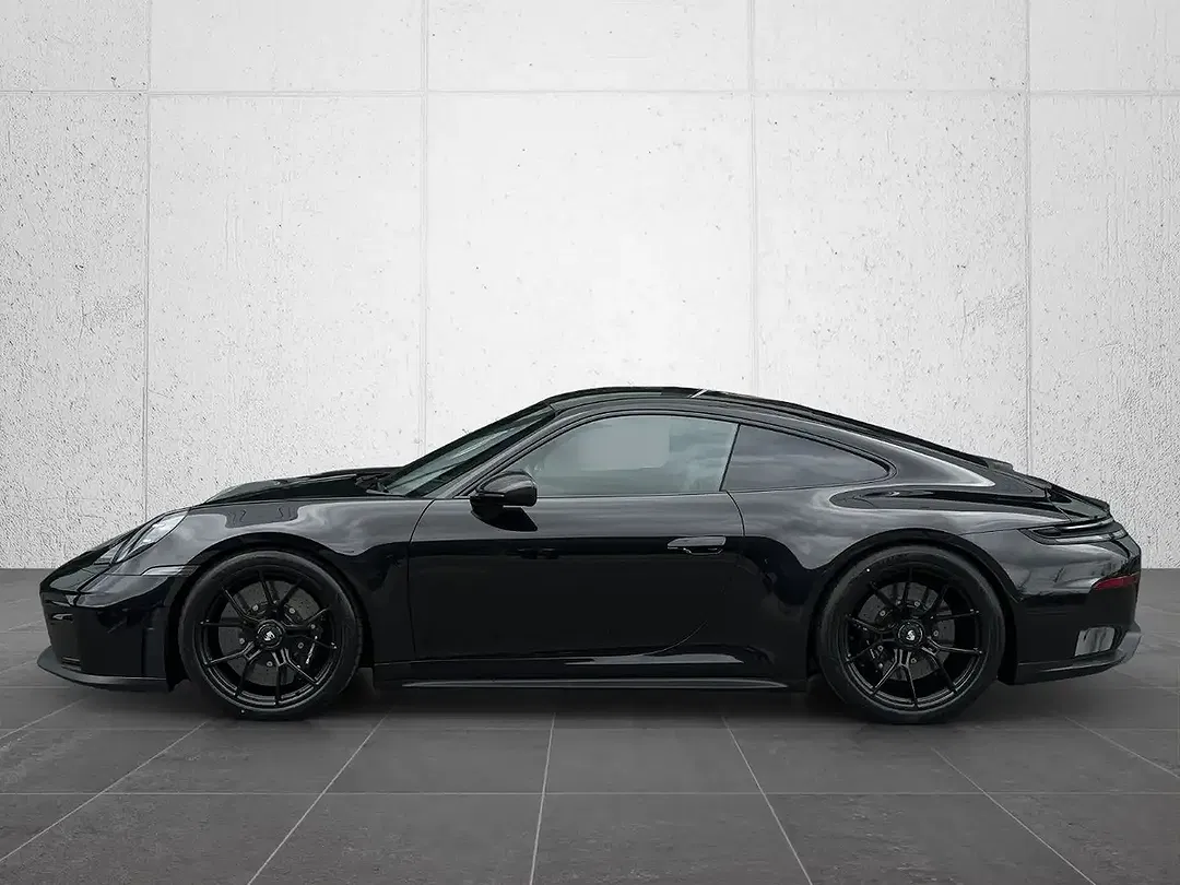Porsche 992 - Thumbnail 2