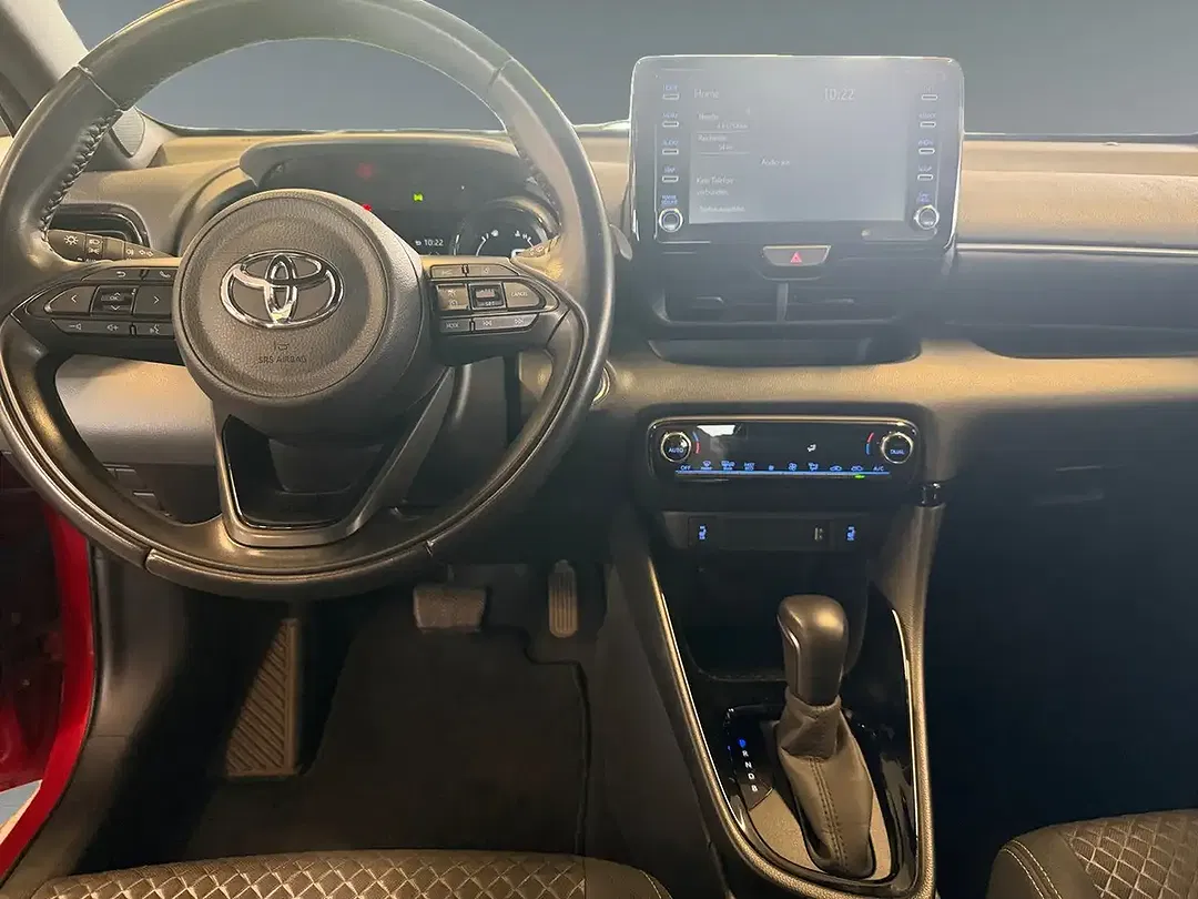 Toyota Yaris - Thumbnail 10
