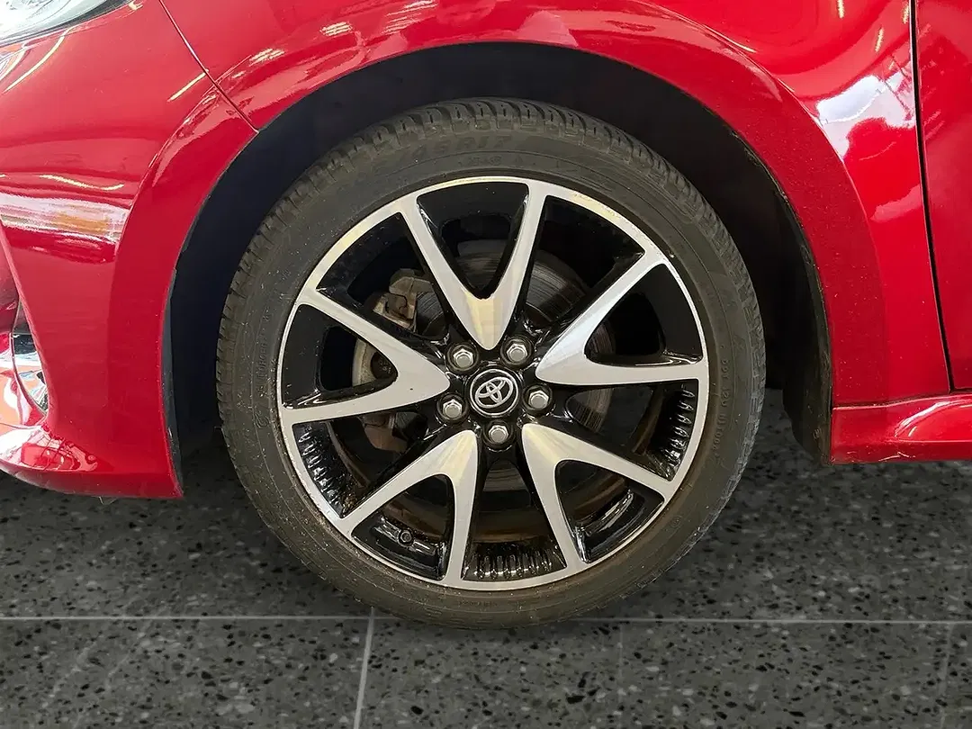 Toyota Yaris - Thumbnail 14