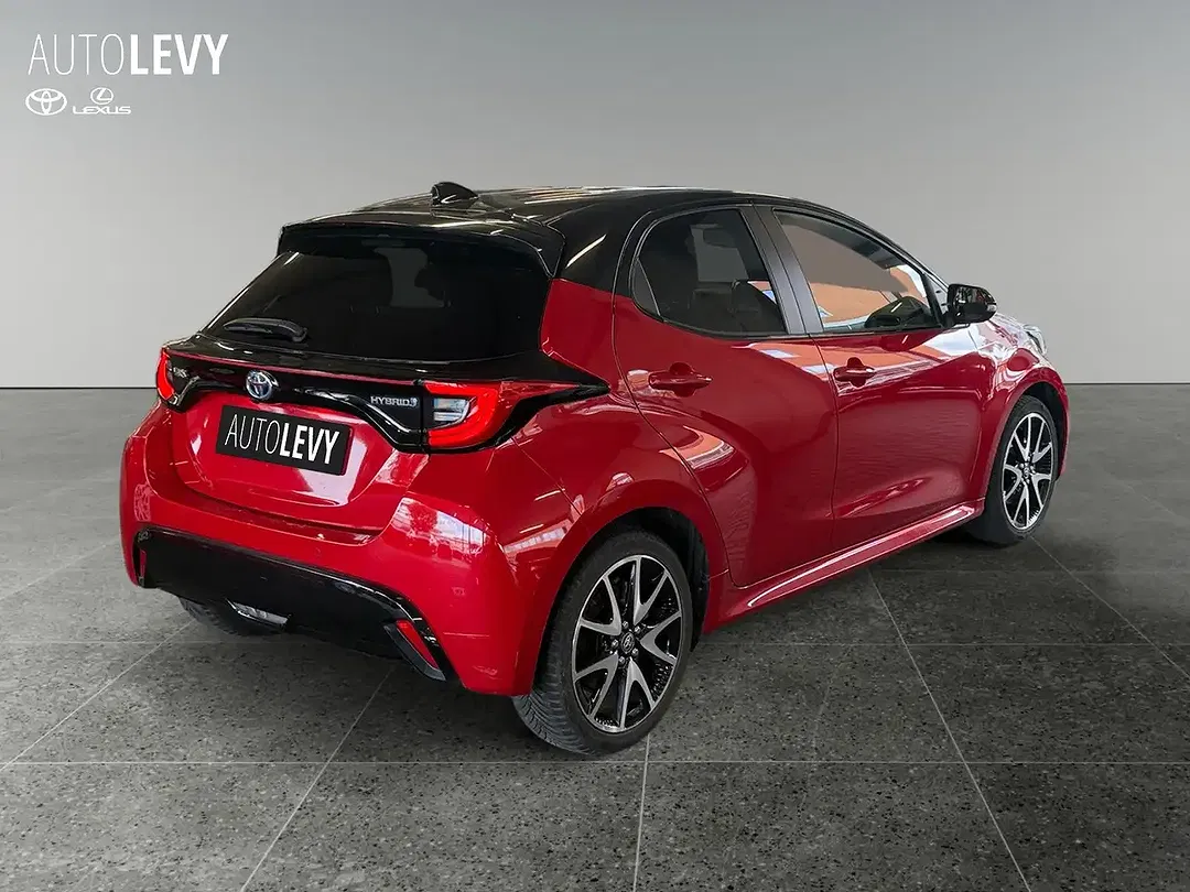 Toyota Yaris - Thumbnail 5