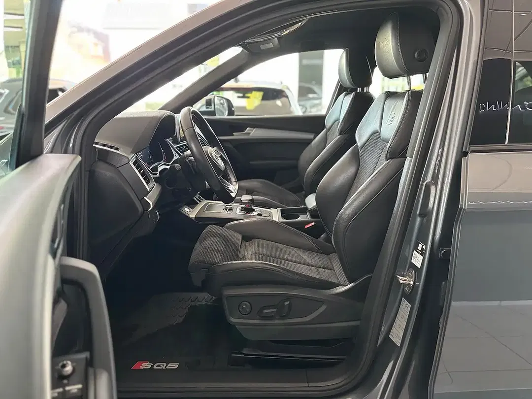 Audi SQ5 - Thumbnail 11