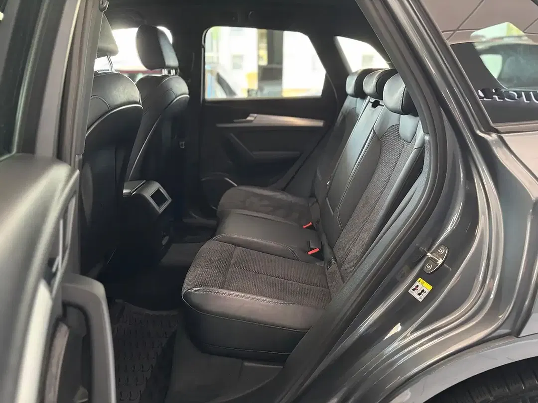 Audi SQ5 - Thumbnail 13