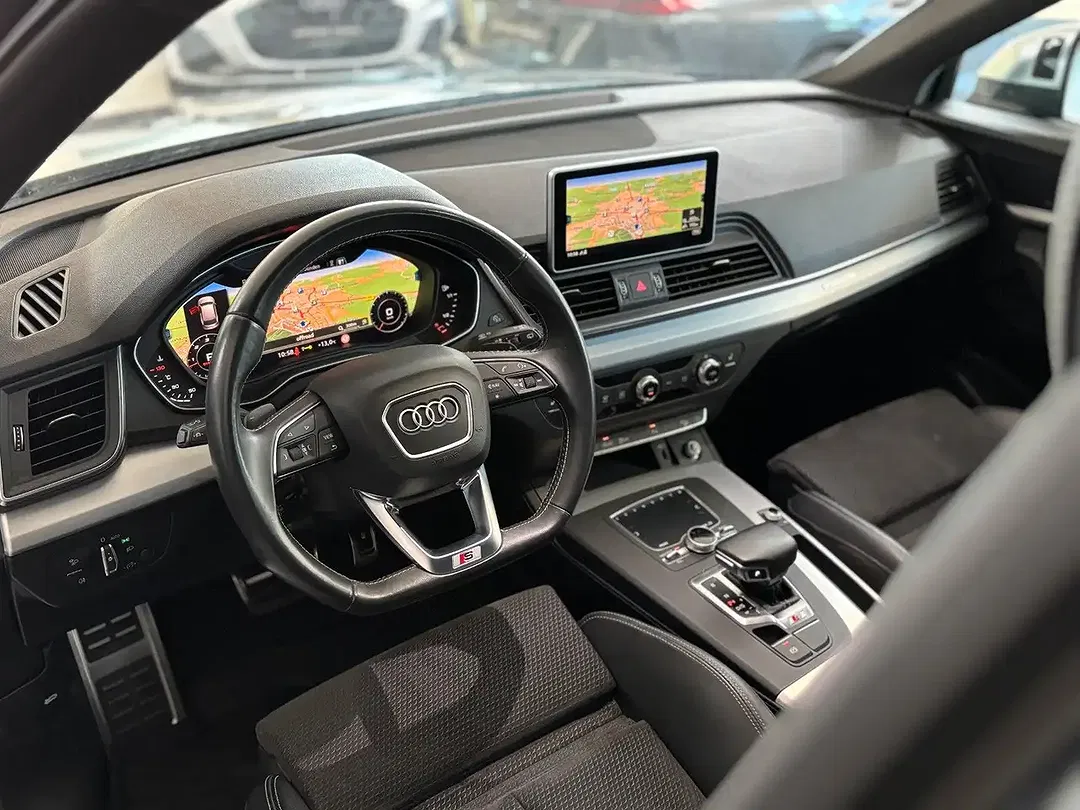 Audi SQ5 - Thumbnail 15