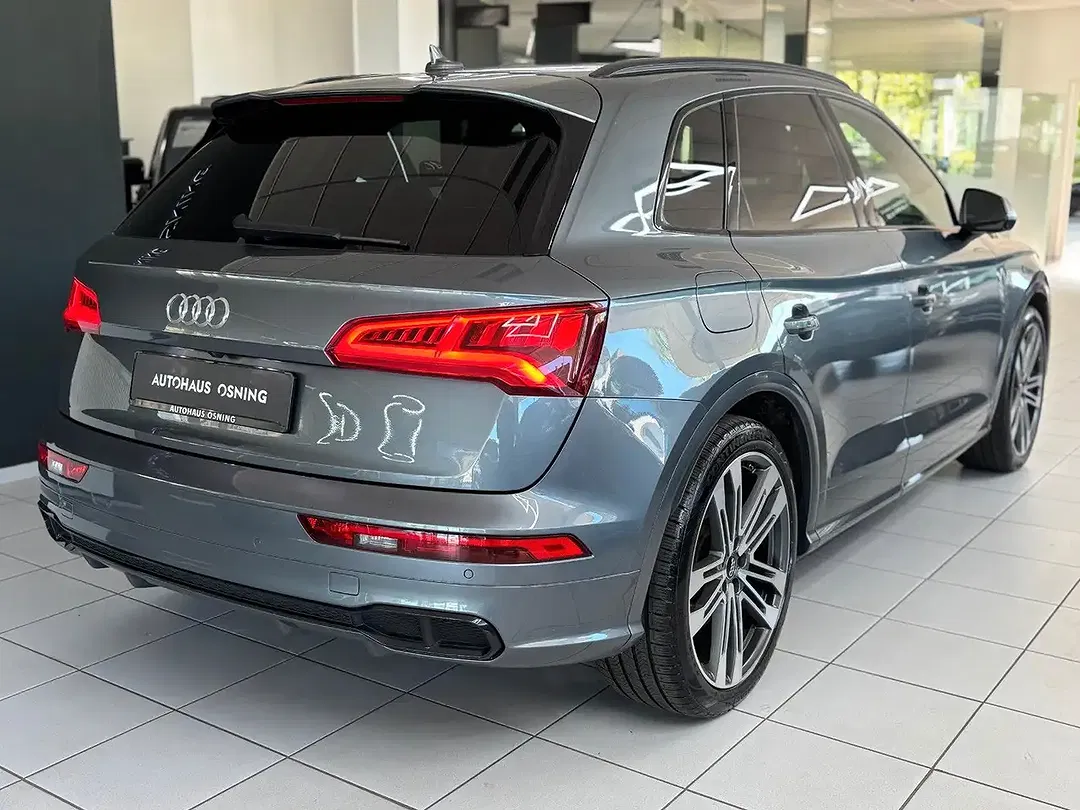 Audi SQ5 - Thumbnail 6