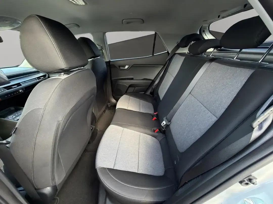 Kia Stonic - Thumbnail 10
