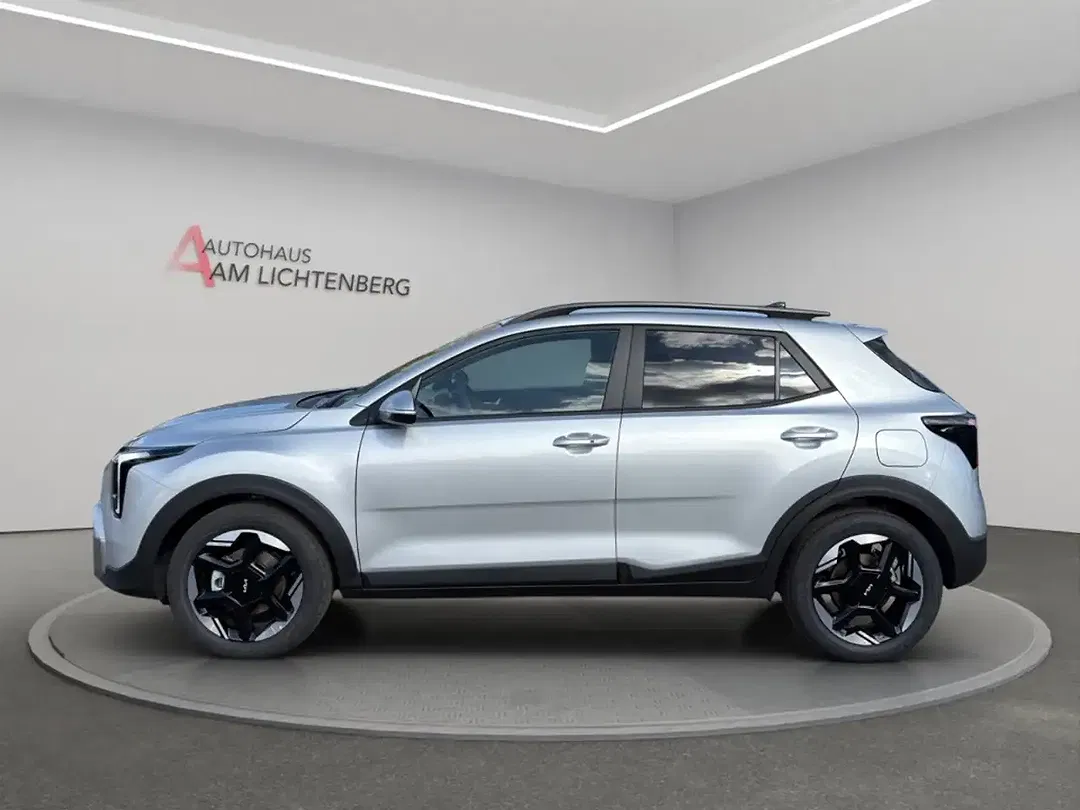 Kia Stonic - Thumbnail 2