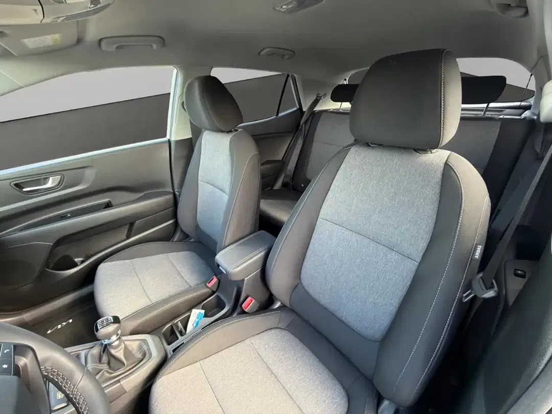 Kia Stonic - Thumbnail 9