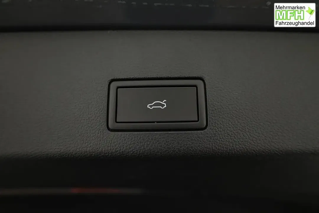 Volkswagen Golf Variant - Thumbnail 12