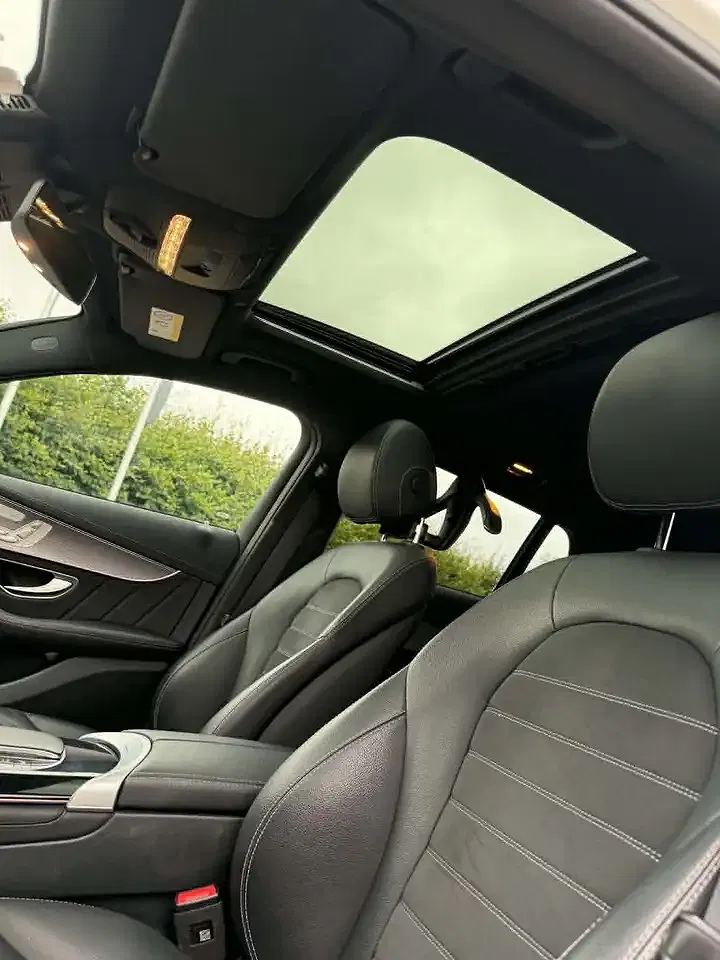 Mercedes-Benz EQC 400 - Thumbnail 13