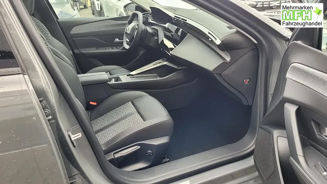Peugeot 308 - Thumbnail 10