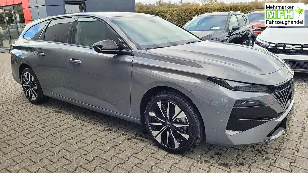 Peugeot 308 - Thumbnail 3