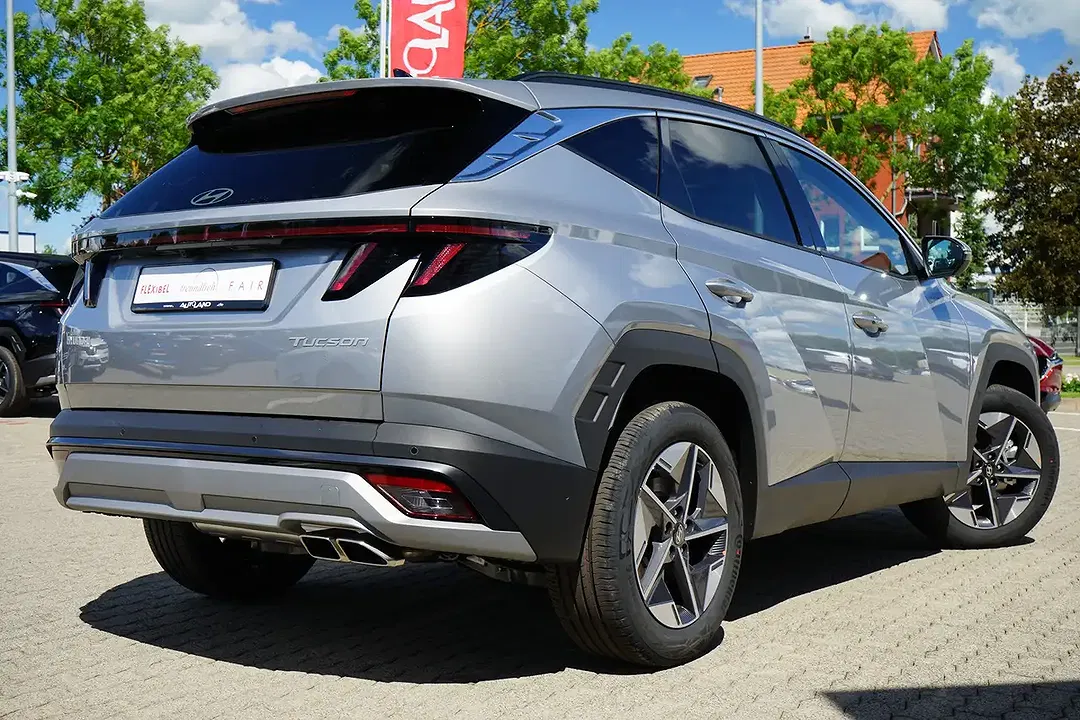 Hyundai TUCSON - Thumbnail 2