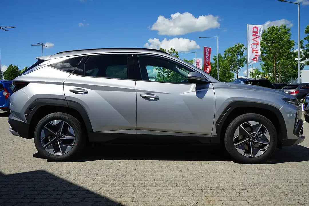 Hyundai TUCSON - Thumbnail 5