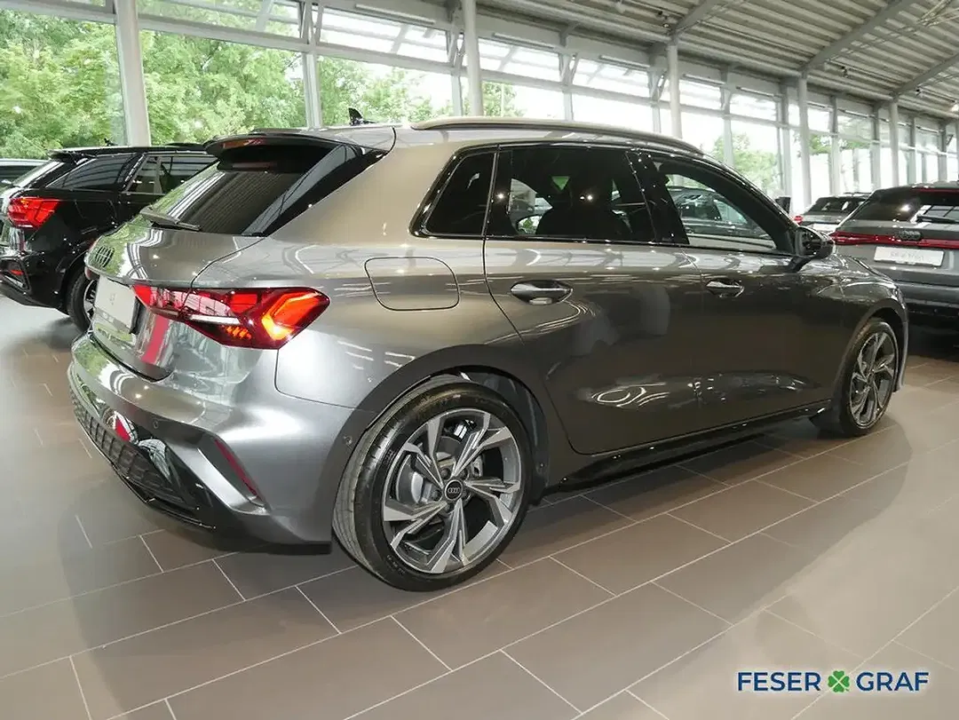 Audi A3 - Thumbnail 2