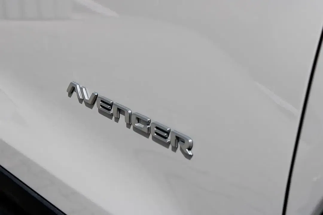 Jeep Avenger - Thumbnail 12