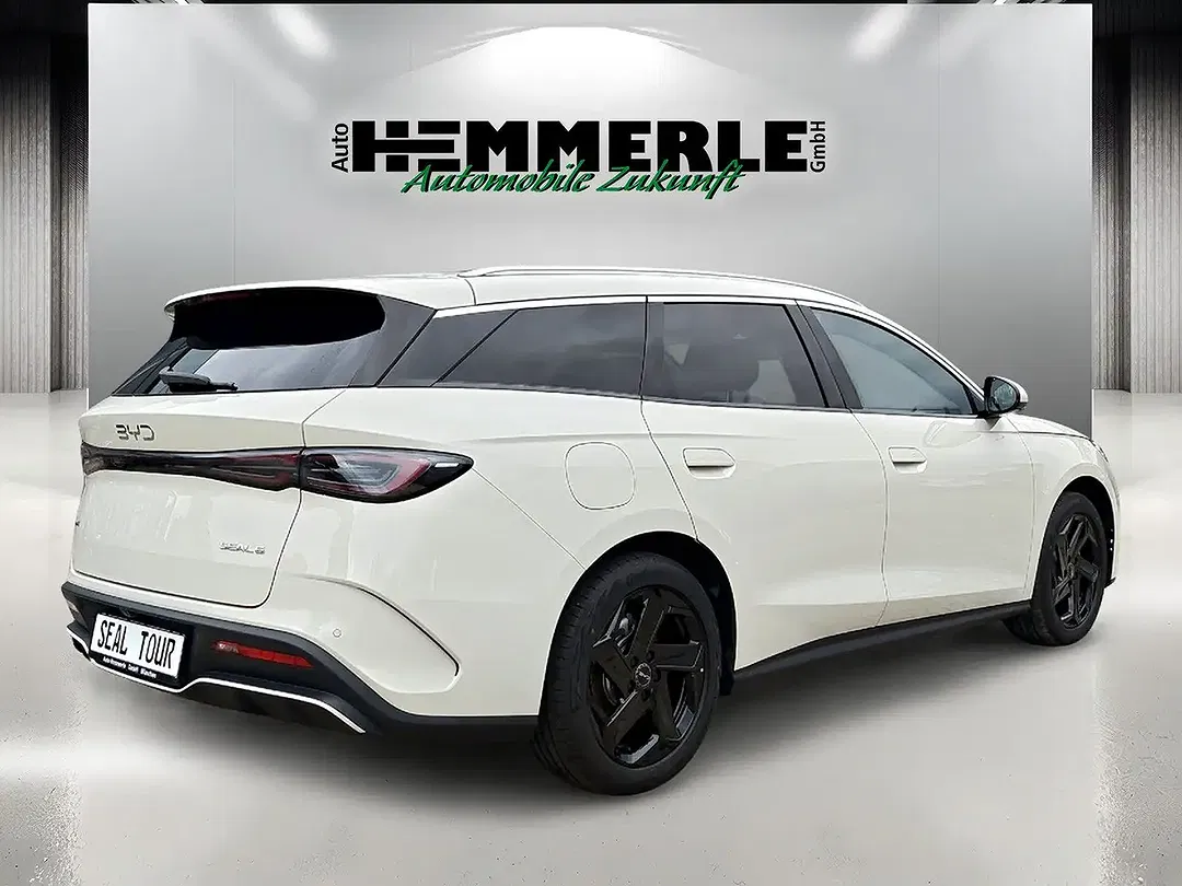BYD Seal 6 - Thumbnail 2