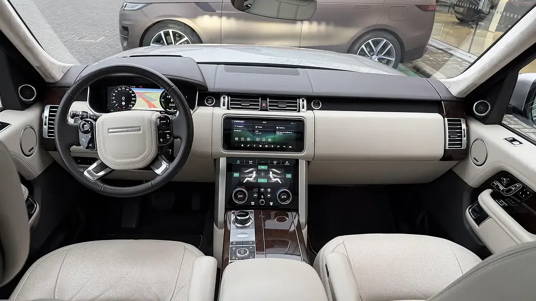 Land Rover Range Rover - Thumbnail 5