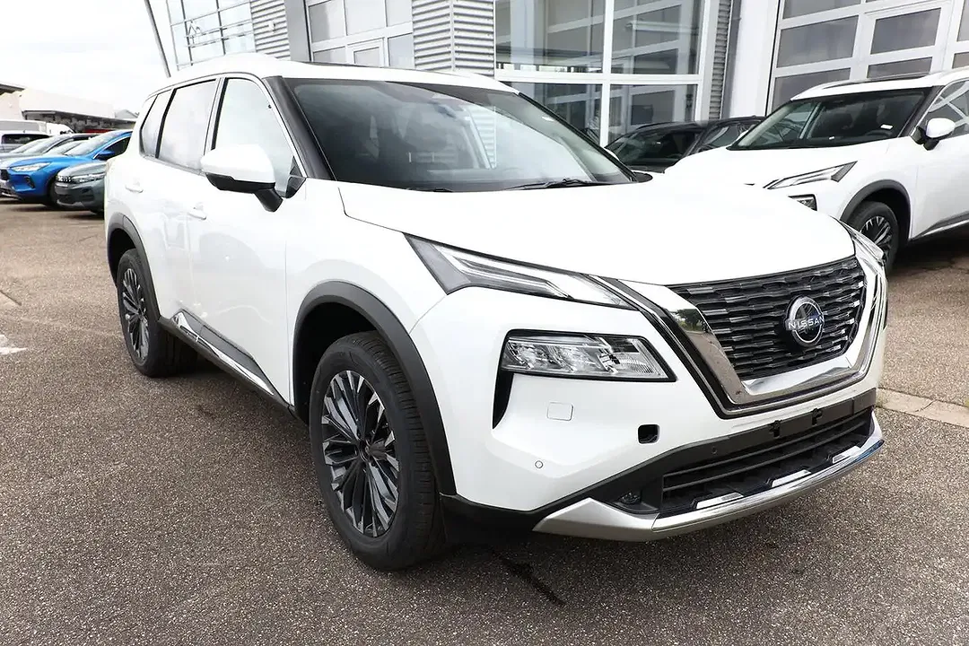 Nissan X-Trail - Thumbnail 2