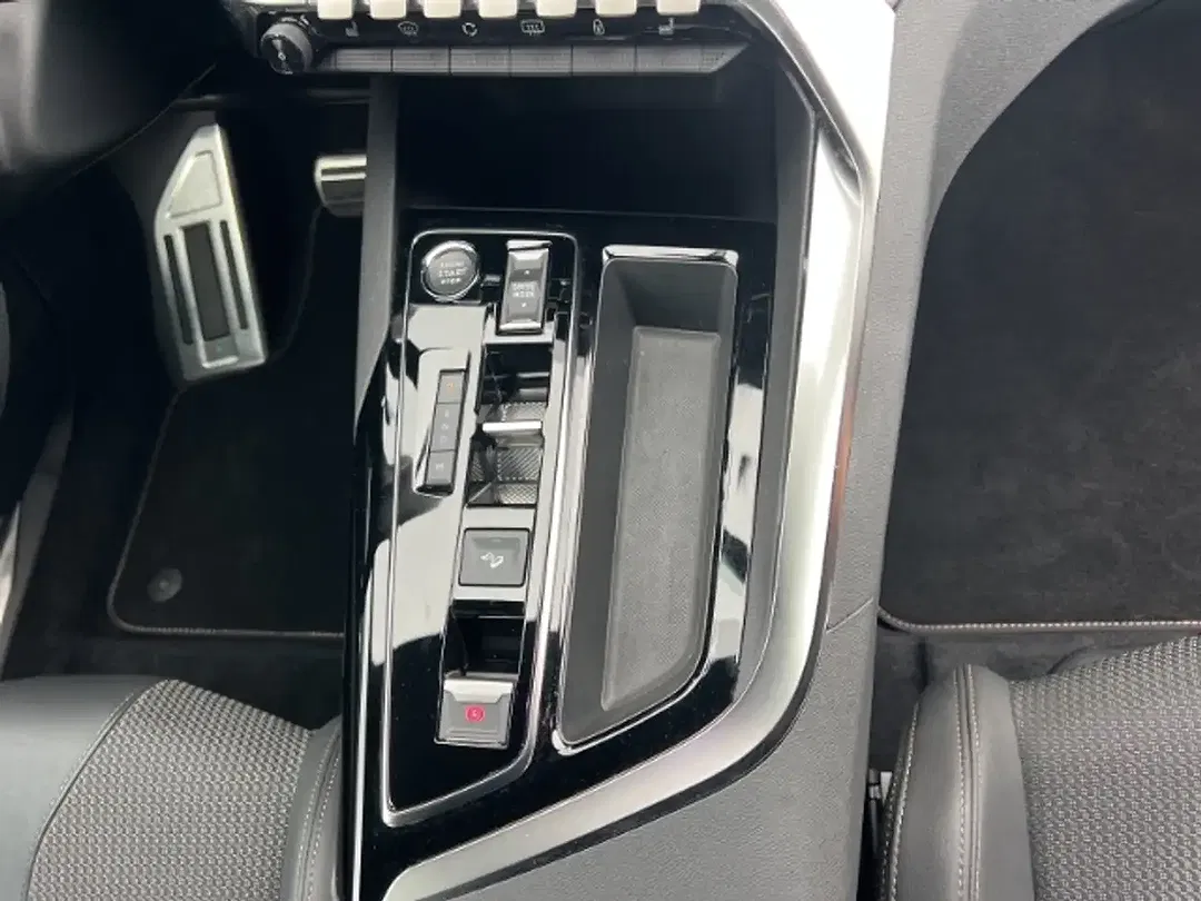 Peugeot 3008 - Thumbnail 11