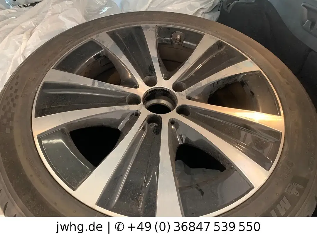 Mercedes-Benz E 300 - Thumbnail 6