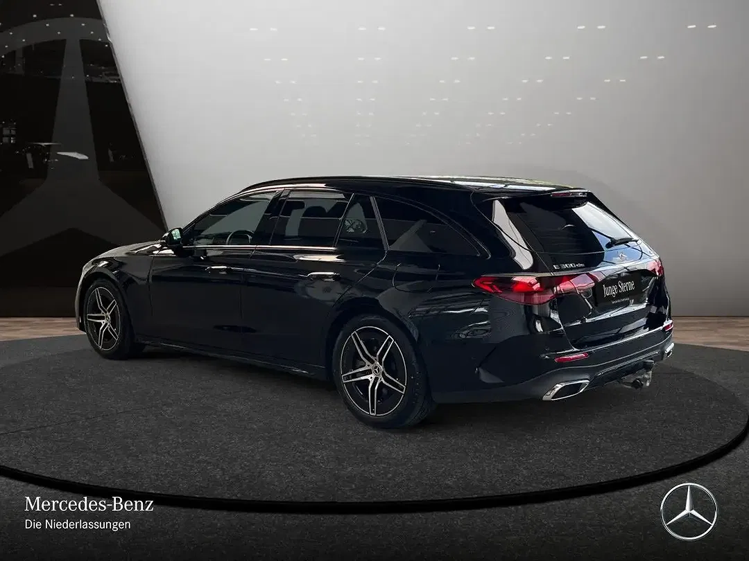 Mercedes-Benz E 300 - Thumbnail 9