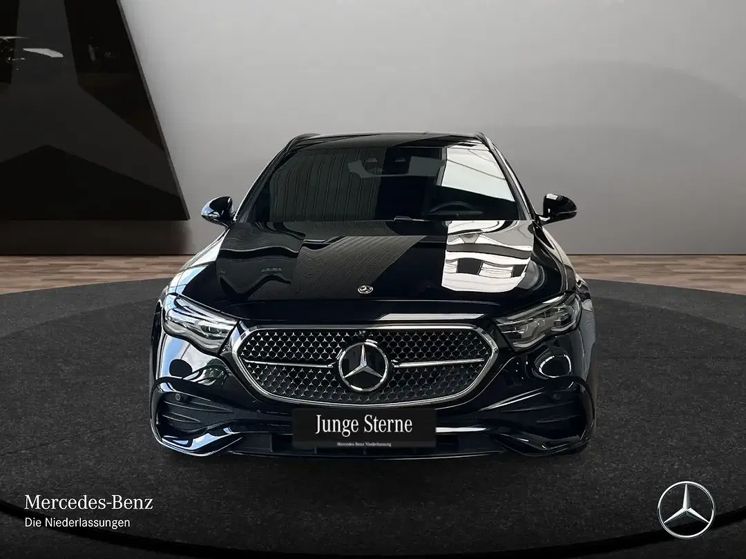 Mercedes-Benz E 300 - Thumbnail 2